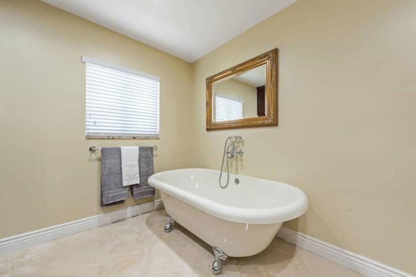 Home With Pool By Pmi Unit 263 Fort Lauderdale Buitenkant foto